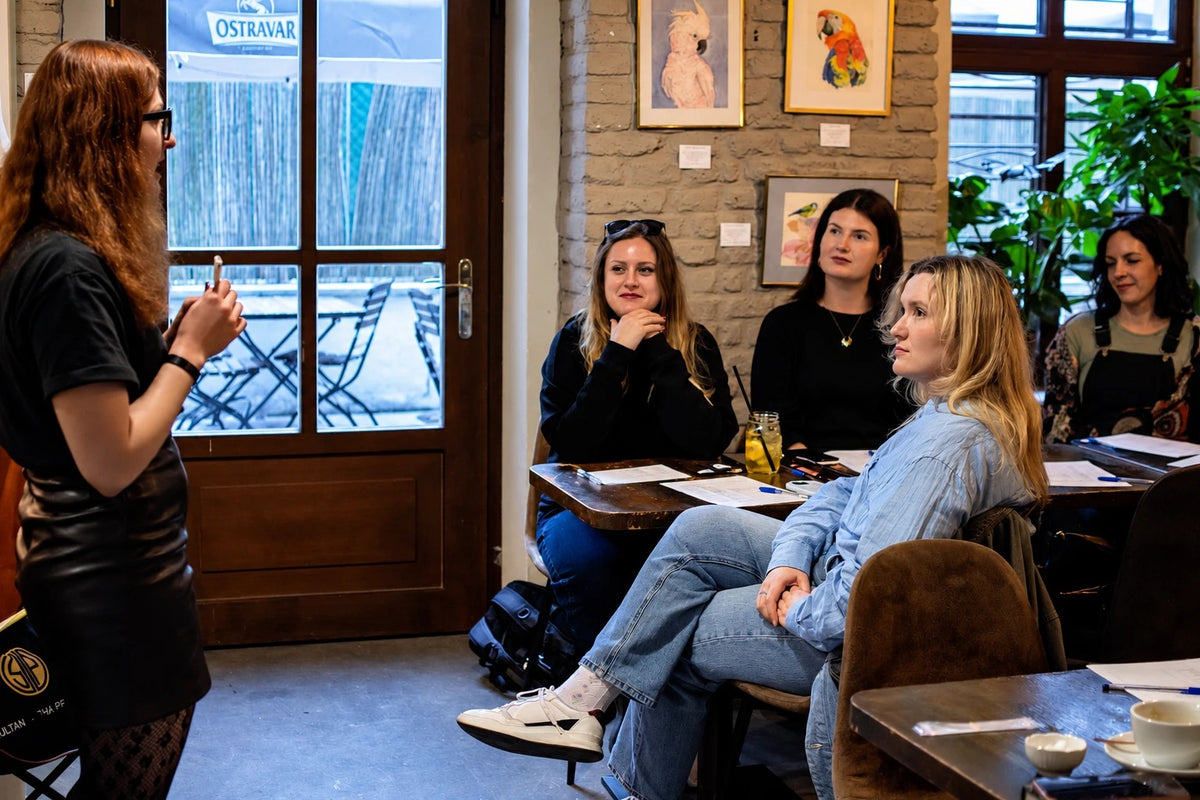 Kristina talking to workshop guests at a Vetiveria event